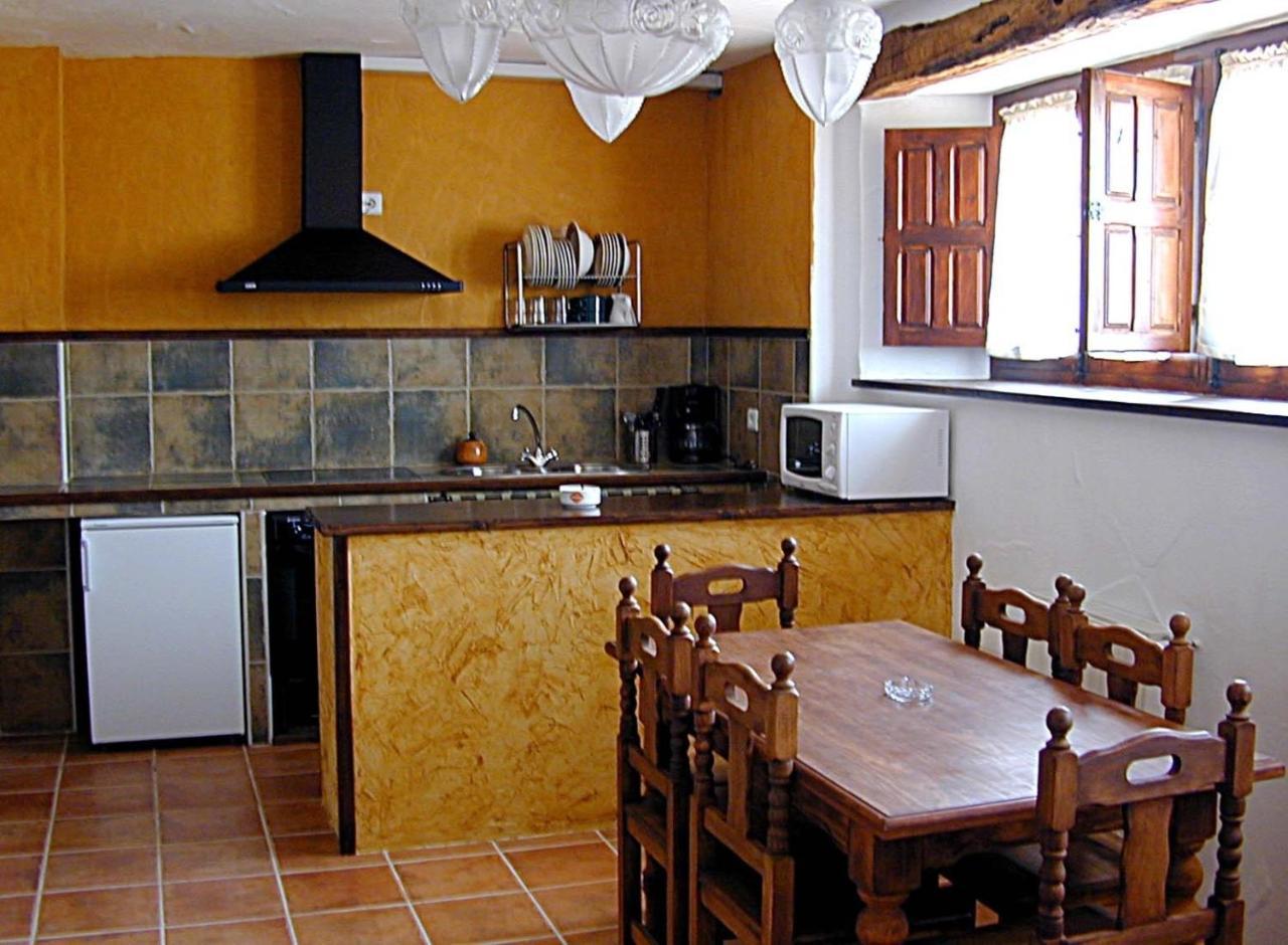 Casa Rural La Tablilla Y La Terraza Navalperal de Tormes Exterior photo