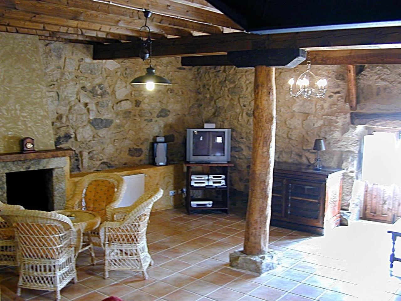 Casa Rural La Tablilla Y La Terraza Navalperal de Tormes Exterior photo