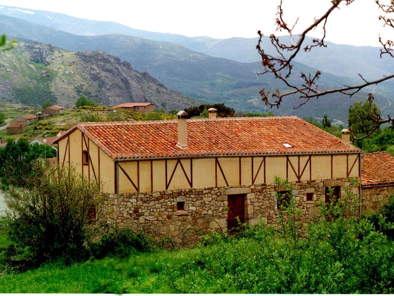Casa Rural La Tablilla Y La Terraza Navalperal de Tormes Exterior photo